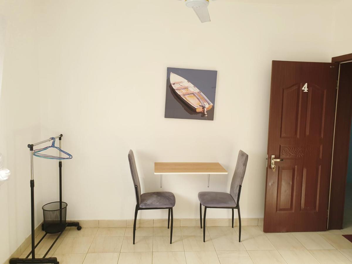 Guest House Mangui Baxu Rooms & Apartment Таррафал Экстерьер фото