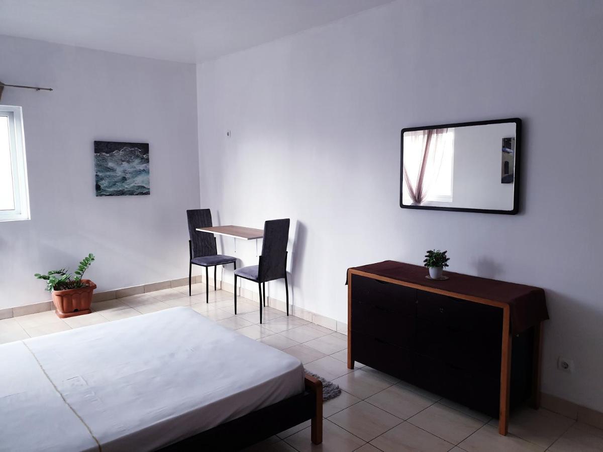 Guest House Mangui Baxu Rooms & Apartment Таррафал Экстерьер фото