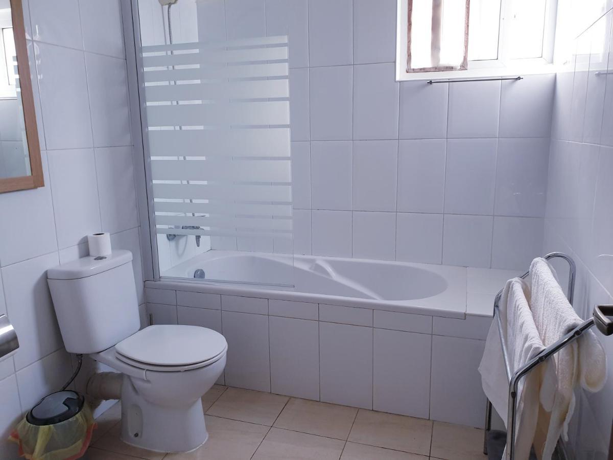 Guest House Mangui Baxu Rooms & Apartment Таррафал Экстерьер фото